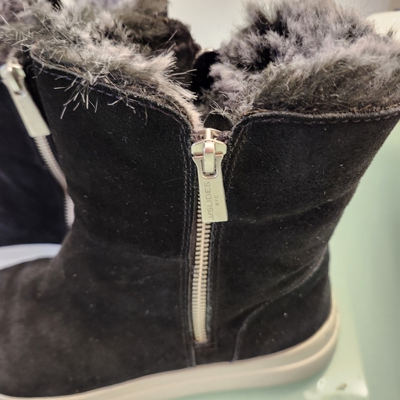 J/SLIDES BLACK BOOTS TRISTAN FLUFFY INTERIOR SIZE 8 - Picture 4 of 16